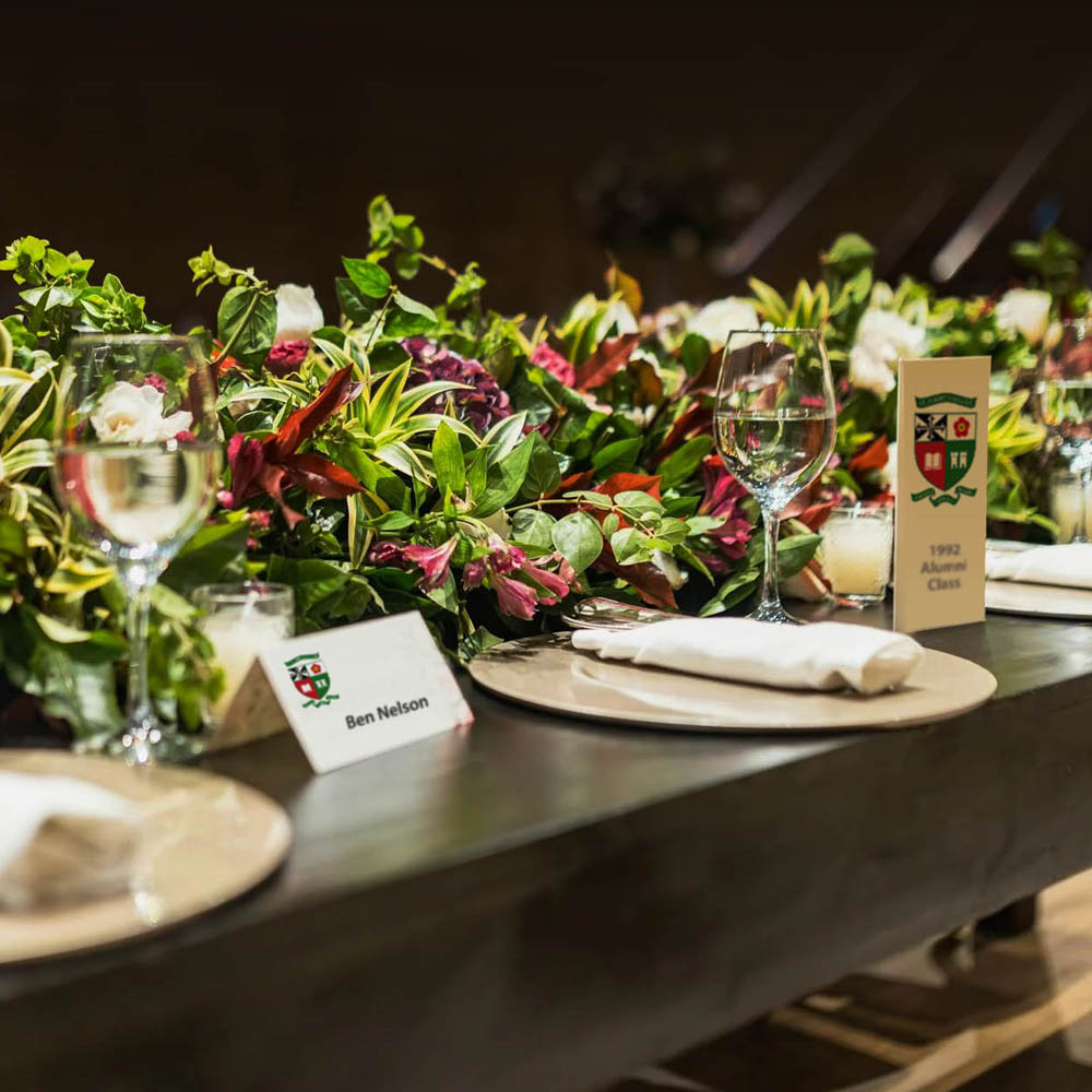 Table setting for a function
